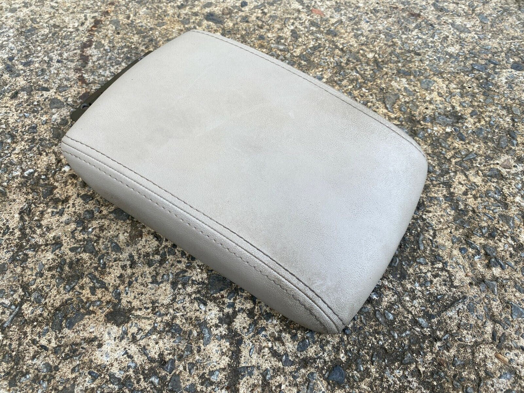 Subaru Outback Liberty GEN4 2003 06 H6 Cream Leather Interior Center Console Lid