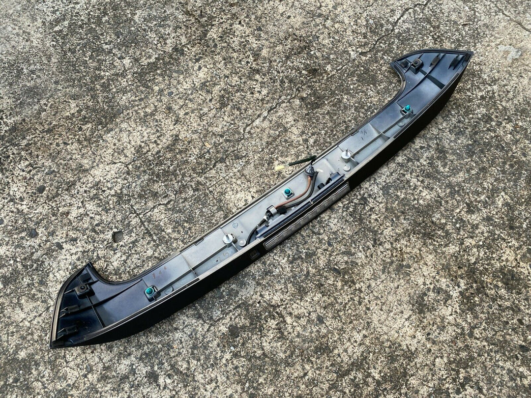 Subaru Impreza 08 -14 Genuine Rear Back Tailgate Roof Top Spoiler Brake Light