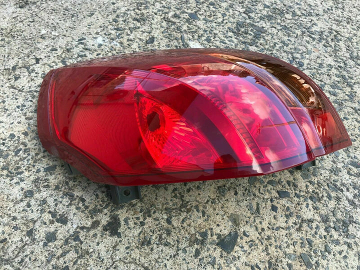 Subaru Liberty Outback GEN 4 2003 - 2006 H6 GT Right Side Tail Light Lamp Brake