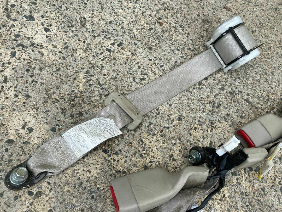 Subaru Liberty Outback GEN 4 05 Left Right Rear Passenger Seat Belt Belts Cream