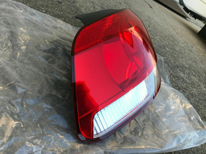 New Genuine VW Volkswagen RHR Left Rear Tail Light Tailight Brake Back Driver