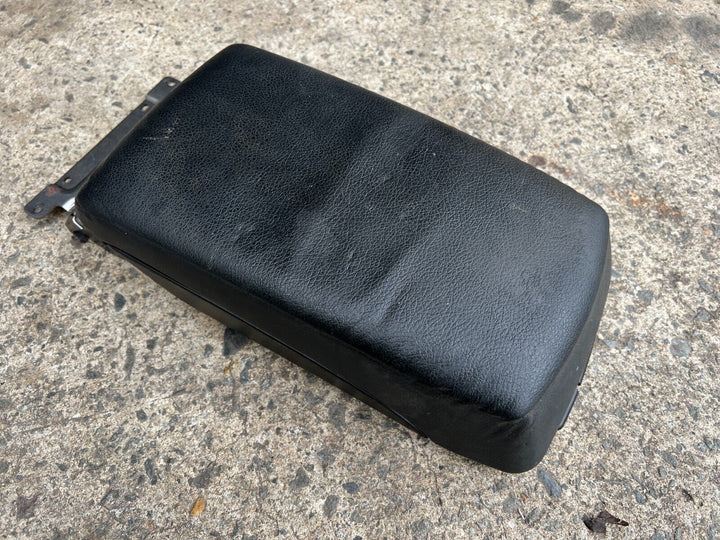 OEM Subaru Liberty 2009 -12 Center Console Storage Unit Top Lid Leather Arm Rest