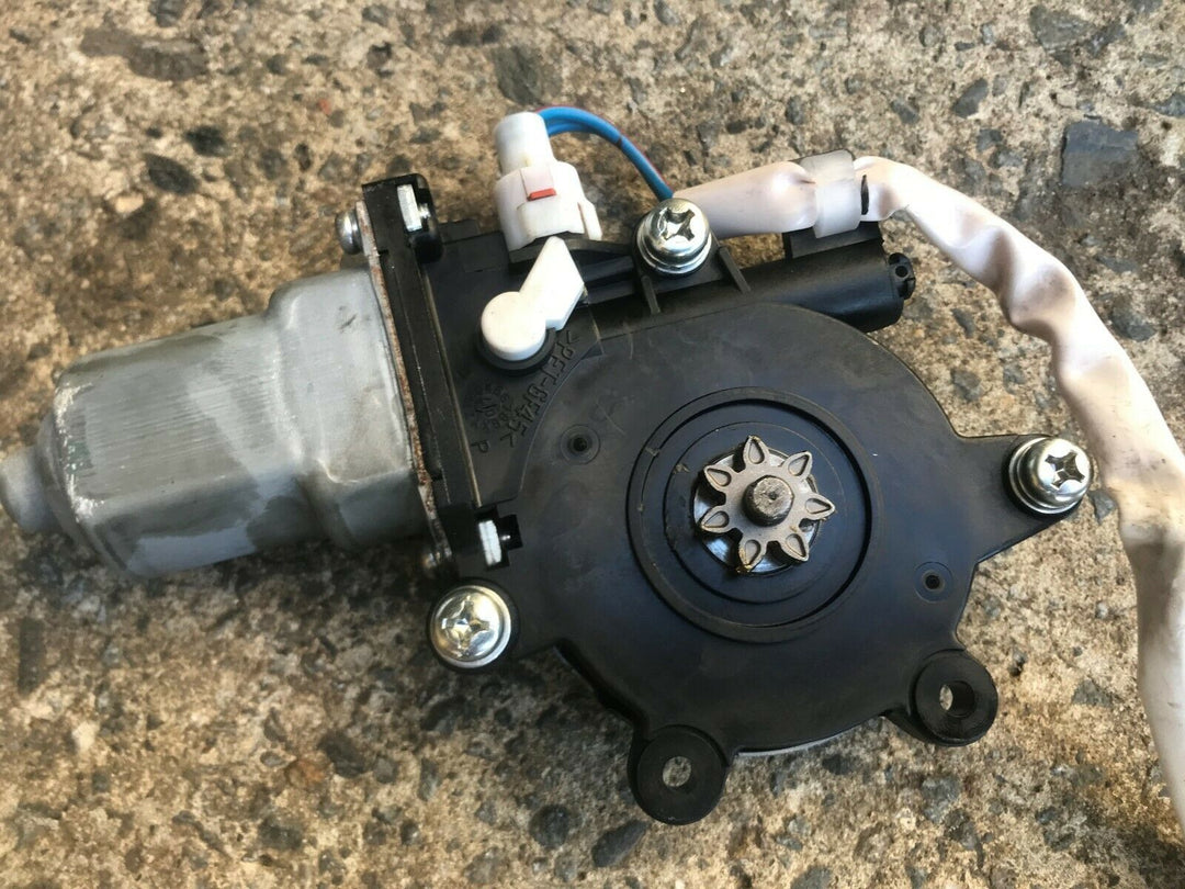 Subaru Liberty Outback Gen 4 03 - 09 Genuine Window Motor Regulator RHR Right
