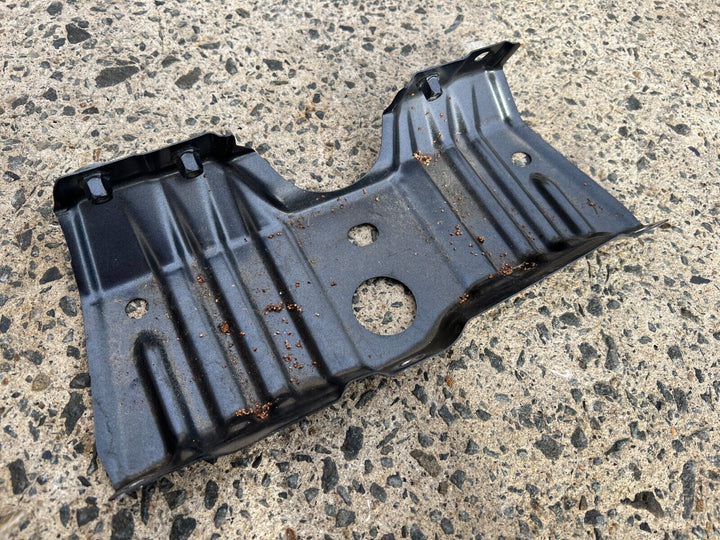 Subaru Forester 2018 - 21 SK RHF Right Front Guard Panel Mounting Bracket Panel