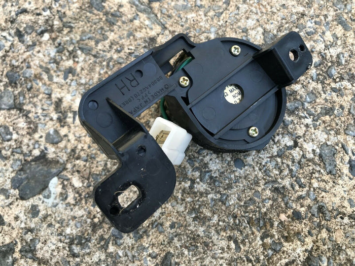 Subaru Liberty GT Turbo Gen 4 03 - 09 Front Door Stereo Tweeter Speaker RH Right