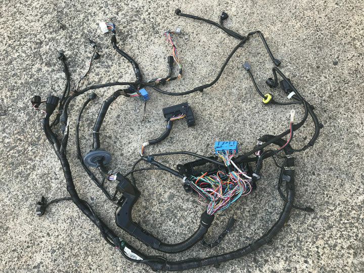 Mazda 3 Hatch 2009 Auto 13 BL Engine Bay Wiring Wire Loom Main Fuse Box Harness